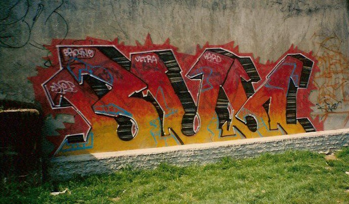 IRAKAGE: BUH_HOME_WALL